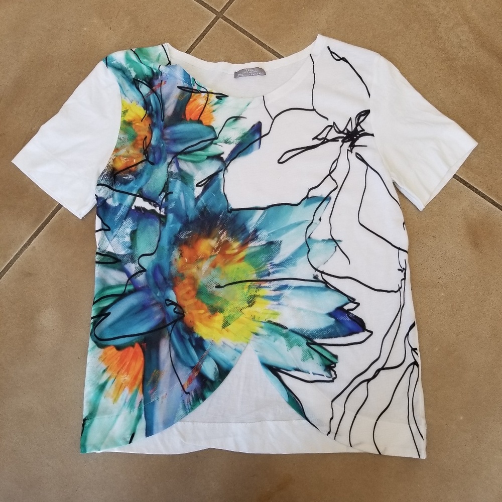 Zara W&B collection Small Tshirt Floral - Picture 4 of 5